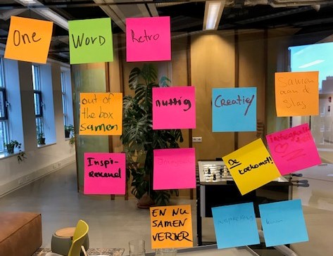 One Word Retro bij een gefaciliteerde sessie